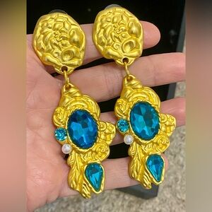 Matte Gold Tone Teal Blue Glass Rhinestone Earrings Mogul Style